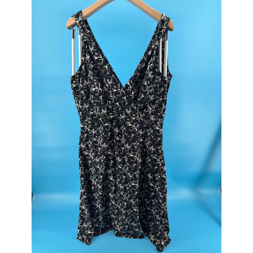 Black White Abstract Print V-Neck Sleeveless‎ Fit Flare A-Line Dress Womens